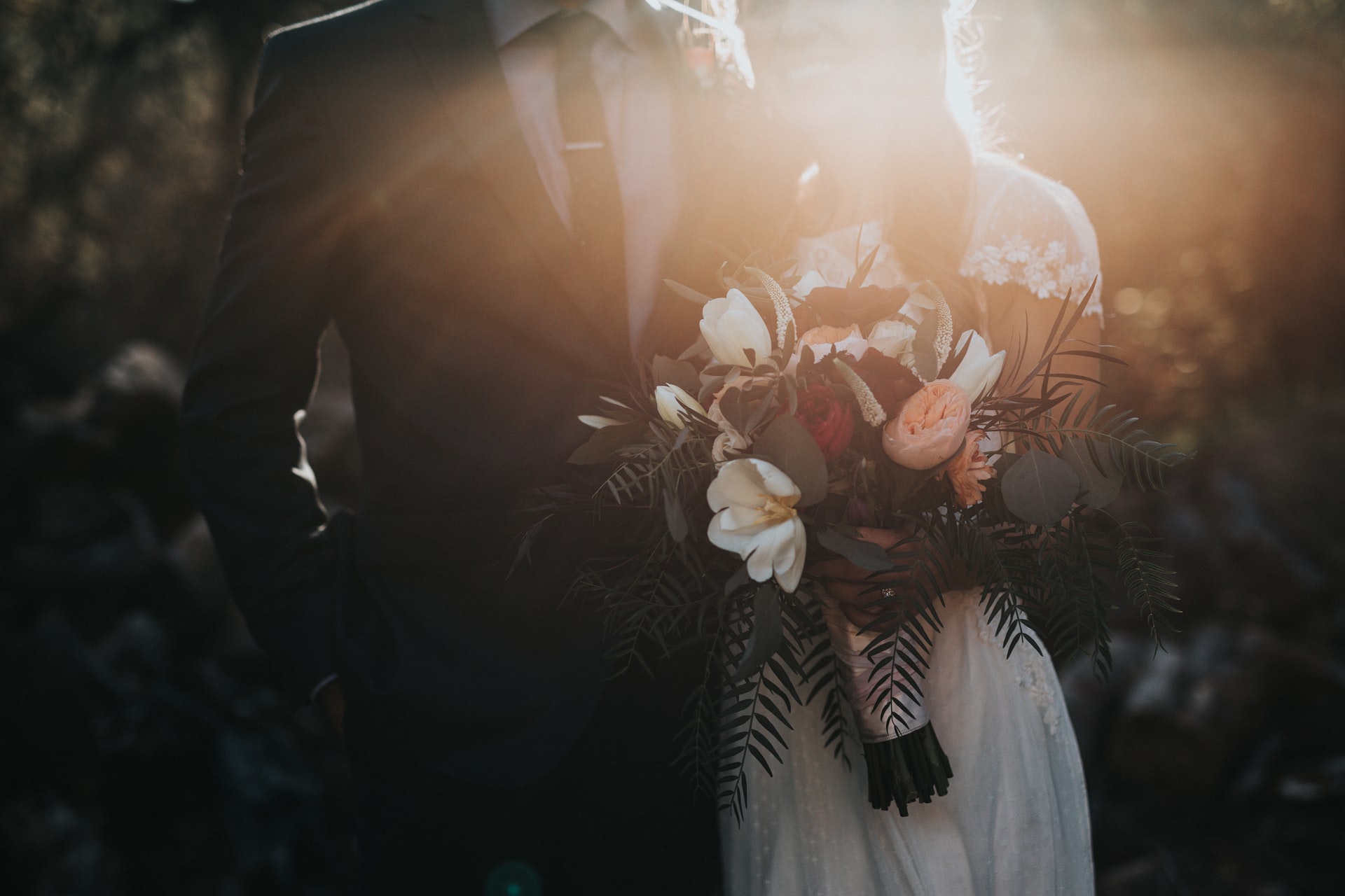 Natural light at weddings - photography tips